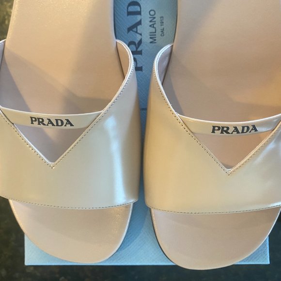 NWT Prada Logo Strap Slide Sandal Nude/Tan 39.5 - Picture 4 of 8